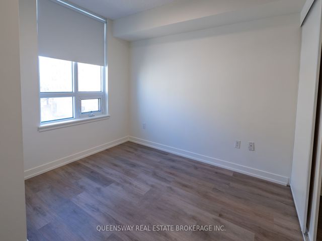 307 - 816 Lansdowne Ave