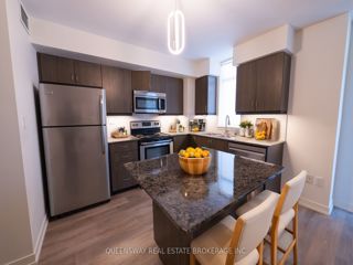 307 - 816 Lansdowne Ave