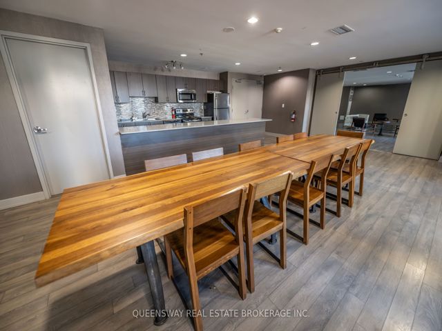 307 - 816 Lansdowne Ave