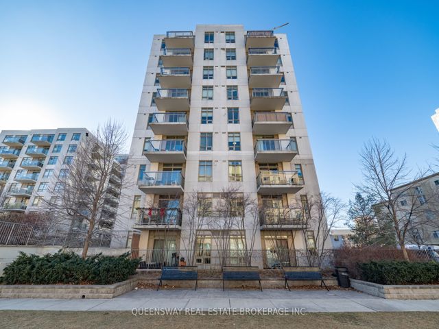 307 - 816 Lansdowne Ave