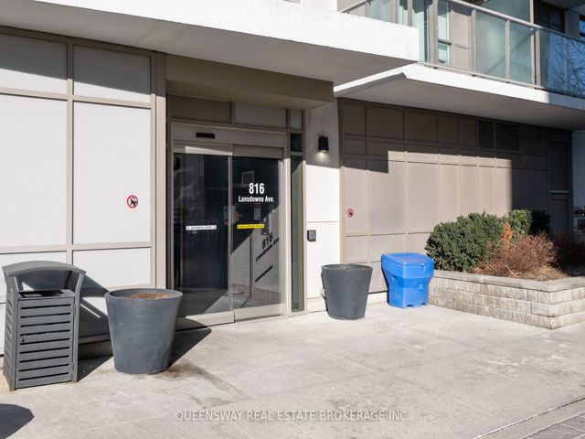 307 - 816 Lansdowne Ave