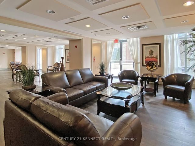 316 - 25 Earlington Ave