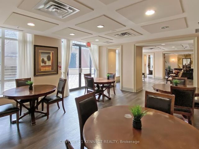 316 - 25 Earlington Ave