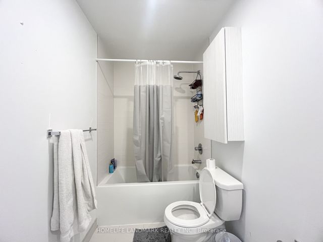 814 - 1787 St Clair Ave W