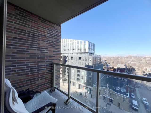 814 - 1787 St Clair Ave W