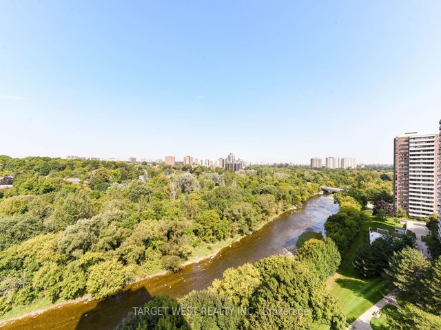 1304 - 240 Scarlett Rd