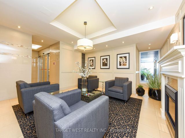 1304 - 240 Scarlett Rd