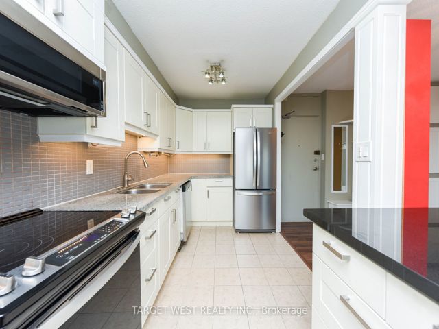 1304 - 240 Scarlett Rd