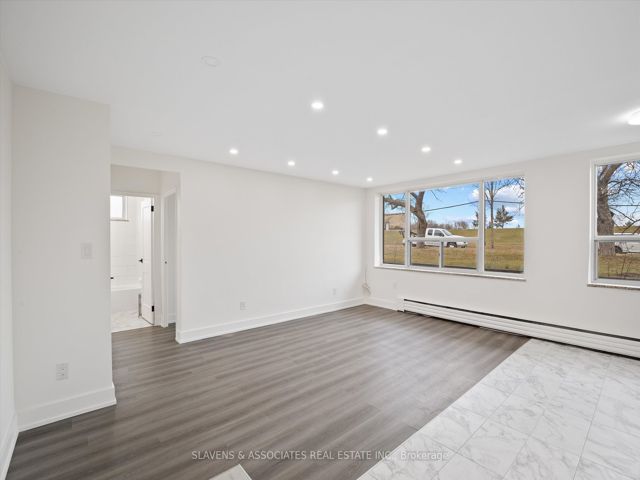 101 - 1111 Lawrence Ave W