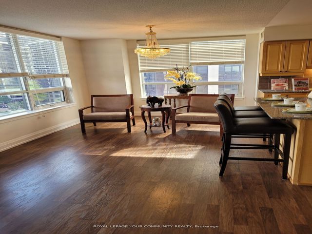 704 - 55 De Boers Dr
