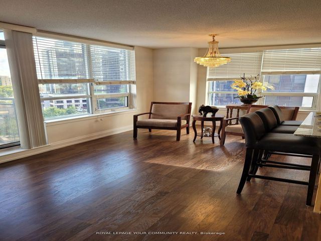 704 - 55 De Boers Dr
