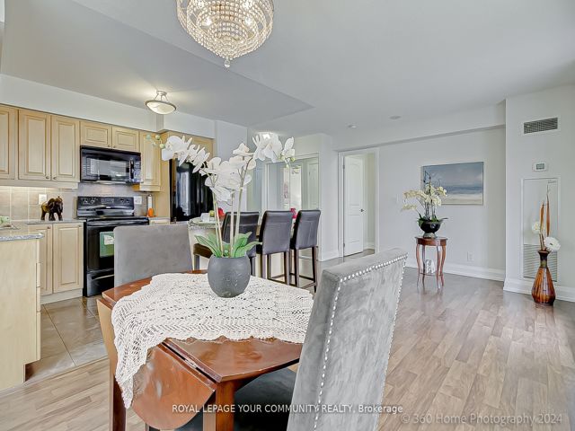 704 - 55 De Boers Dr