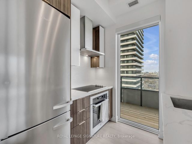 4503 - 20 Shore Breeze Dr