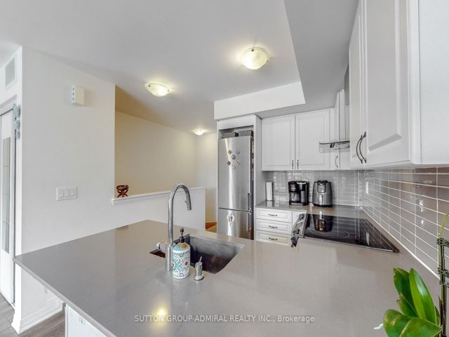 7 - 181 William Duncan Rd