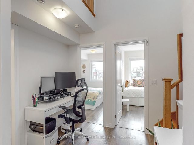7 - 181 William Duncan Rd
