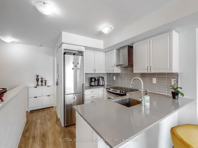 7 - 181 William Duncan Rd