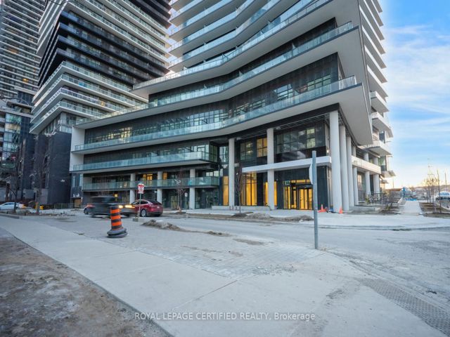 1103 - 38 Annie Craig Dr