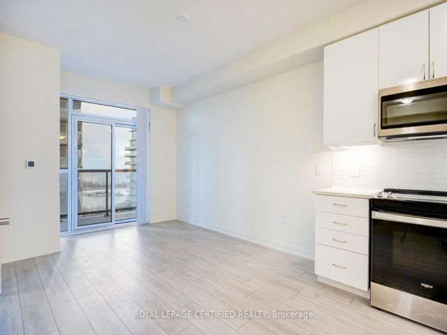 1103 - 38 Annie Craig Dr