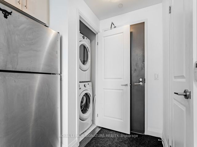 412 - 17 Zorra St