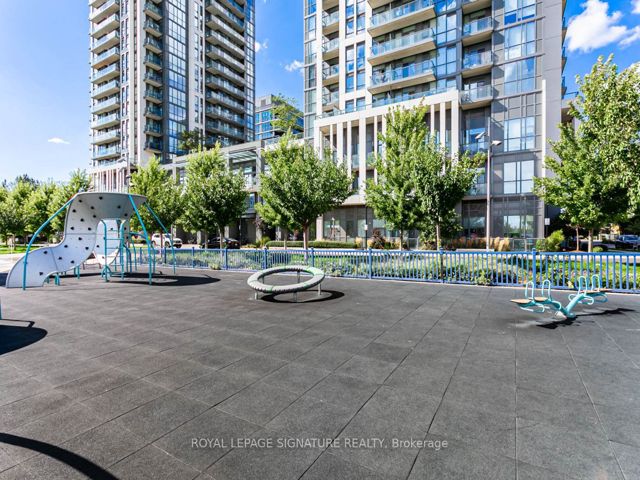 412 - 17 Zorra St