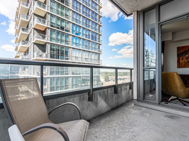 412 - 17 Zorra St