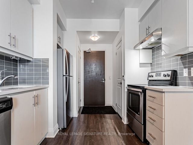 412 - 17 Zorra St