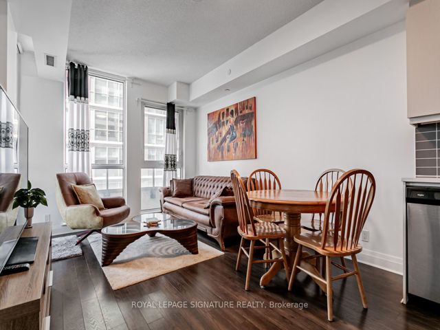 412 - 17 Zorra St