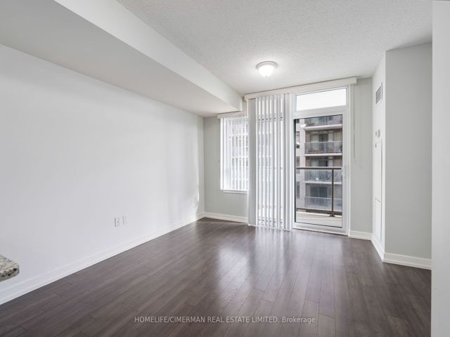316 - 816 Lansdowne Ave