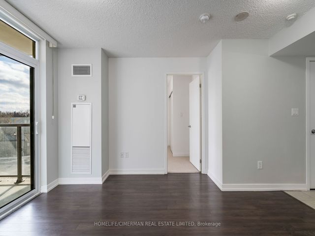 316 - 816 Lansdowne Ave