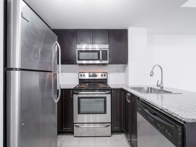 316 - 816 Lansdowne Ave