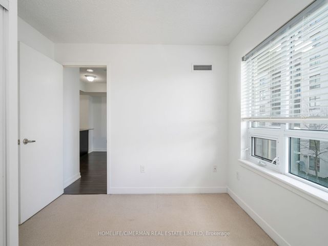 316 - 816 Lansdowne Ave