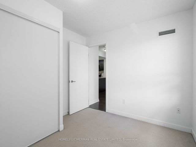 316 - 816 Lansdowne Ave