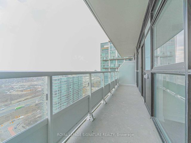 2401 - 251 Manitoba St