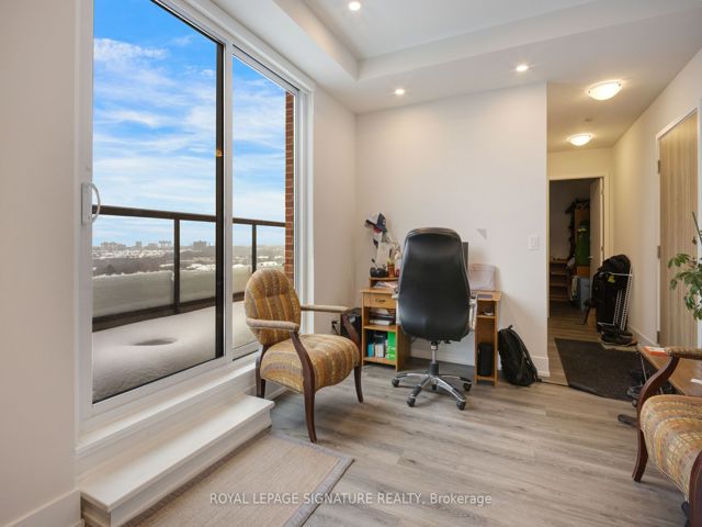 1214 - 3100 Keele St