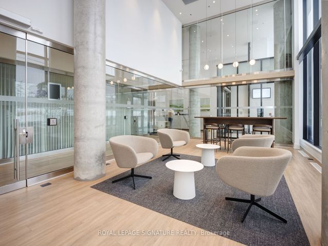 1214 - 3100 Keele St