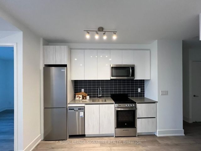 708 - 3100 Keele St