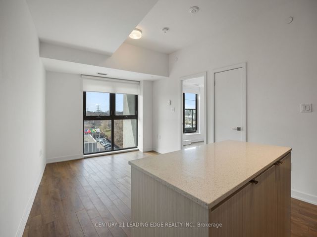 708 - 2433 Dufferin St