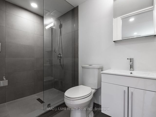 16 - 28 Maynard Ave S