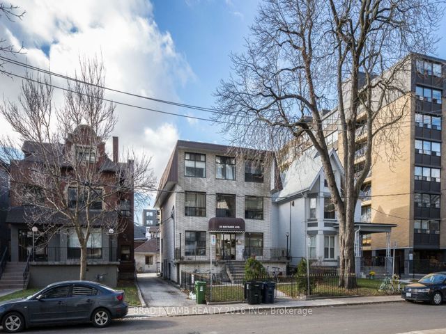 16 - 28 Maynard Ave S