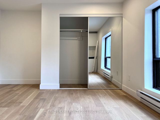16 - 28 Maynard Ave S