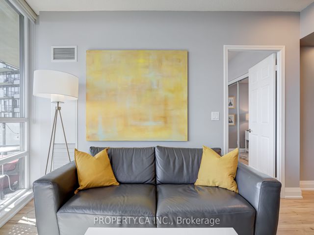 1501 - 2230 Lake Shore Blvd W