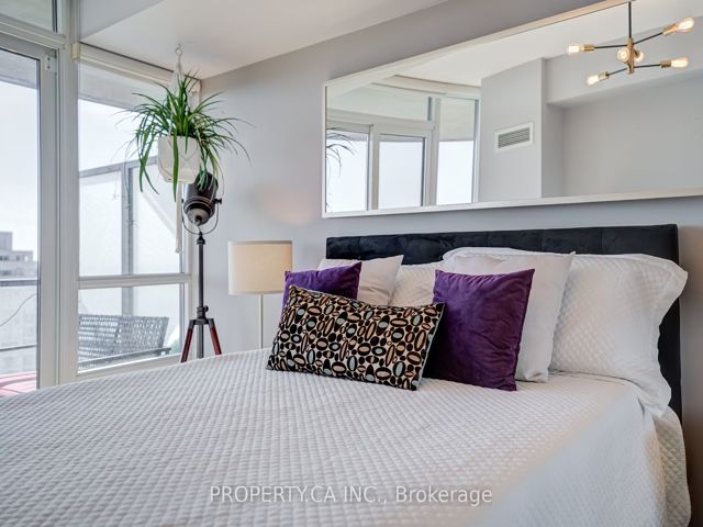 1501 - 2230 Lake Shore Blvd W