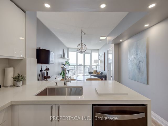 1501 - 2230 Lake Shore Blvd W