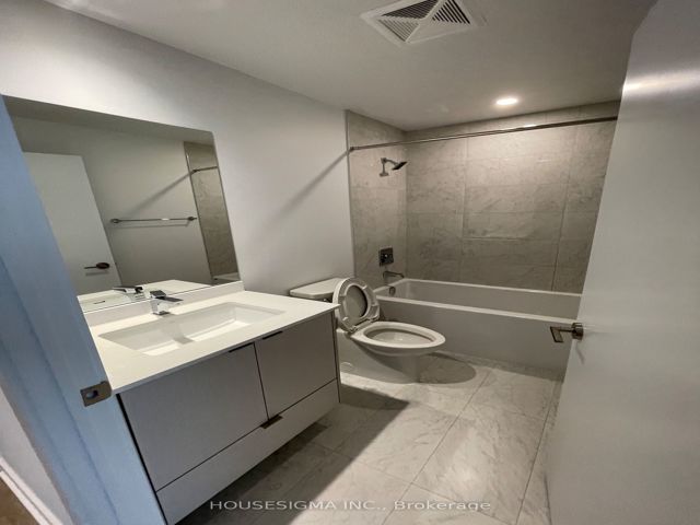 1506 - 1926 Lake Shore Blvd W