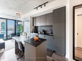 310 - 7 Smith Cres