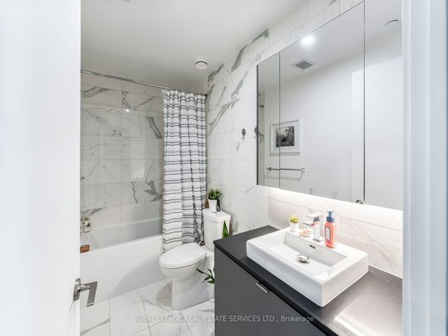 310 - 7 Smith Cres