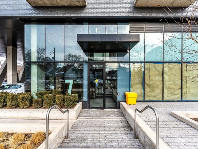 310 - 7 Smith Cres