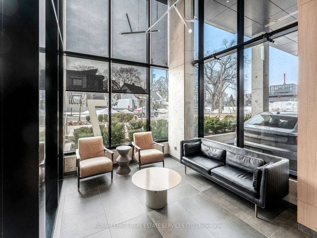 310 - 7 Smith Cres