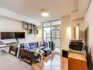 406 - 816 Lansdowne Ave