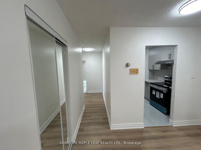 703 - 320 Dixon Rd